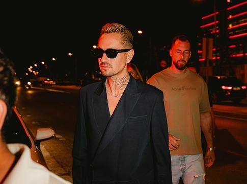 Robin Schulz 22 nemzetközi listavezetéssel előzi a Rammsteint