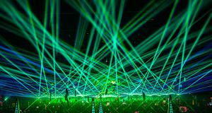 Tizenöt év fényben és basszusban – jubileumot ünnepelt a Lights All Night Dallasban