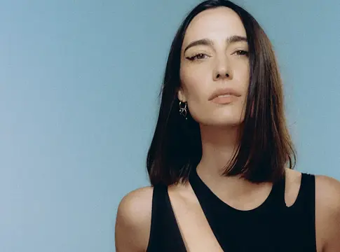 Amelie Lens kiadta első albumát, az AURA-t