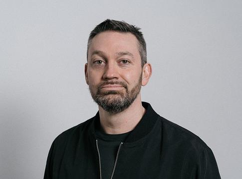 Fritz Kalkbrenner – Calling You: érzelem és klubenergia egyensúlya