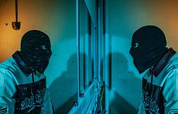 Malaa dupla albummal és különleges show-val indítja az évet