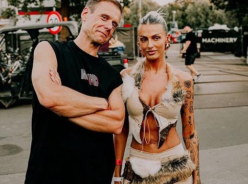 Armin van Buuren és SACHA közös dala, a Set Me Free új szintre emeli a trance élményt
