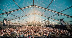 Az utolsó pillanatban törölték a Music On Festival 2026-ot Amszterdamban