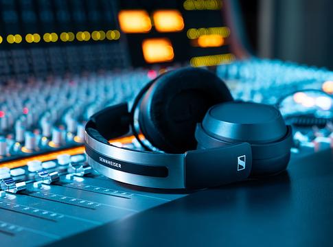 Sennheiser HD 480 PRO: új zárt stúdiózászlóshajó pontos mélyekkel és hosszú távú kényelemmel