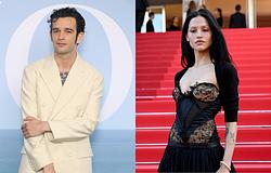Összeházasodott Matty Healy és Gabbriette Bechtel