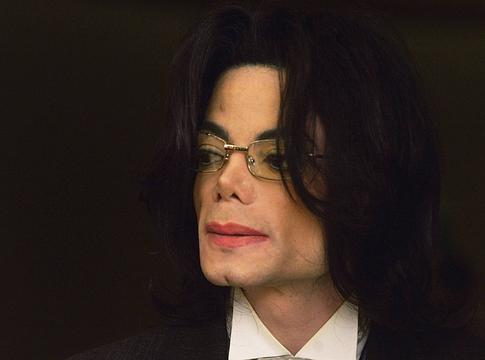 James Safechuck üzenetet küldött a gyermekkori szexuális bántalmazás túlélőinek a Michael bemutatója idején