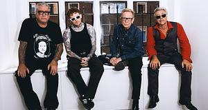 Új időpontokkal bővül a Sex Pistols Frank Carterrel közös 2026-os 50 Years Of Punk turnéja