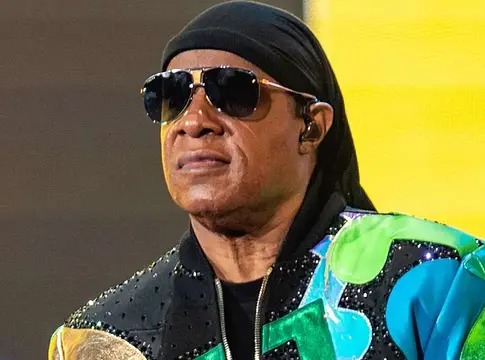 Stevie Wonder nevével került beadvány a dalszerzői jogdíjak vitájába