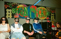 Új dokumentumfilm idézi meg a brit rave-kultúra aranykorát