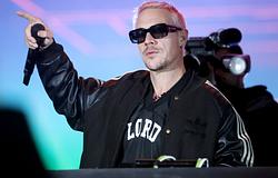 Diplo: „Alkalmazkodj, vagy add fel és legyél Uber-sofőr” – AI‑ról, énekhangról és a stúdió jövőjéről