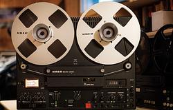 Veszélyben az analóg zenei archívumok