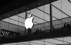 Apple TV+ 30%-kal emeli az előfizetési díjat az USA-ban