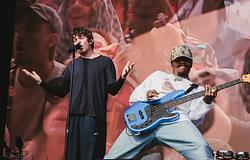 Turnstile-koncert: egy rajongó hatalmasat ugrott a színpadról, miközben kitört a káosz