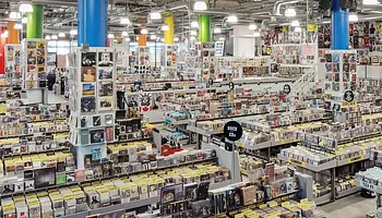 Országos vinyl‑újrahasznosítási pilot indul az amerikai független lemezboltoknál