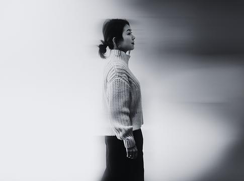 Egyedül lenni nem csak magányosabb – az egészségednek sem tesz jót, egy friss kutatás szerint