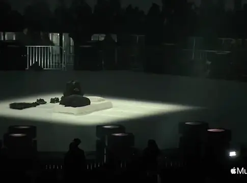 Jury Sticks Kanye hat számjegyű bírságot szabott ki a Donda-hallgatón elhangzott minta miatt