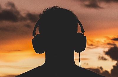 Kutatás: a DJ-k háromszor gyakrabban küzdenek mentális problémákkal