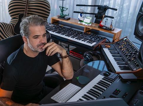 BRVNOV új remixszel tér vissza a DOC Records-hoz