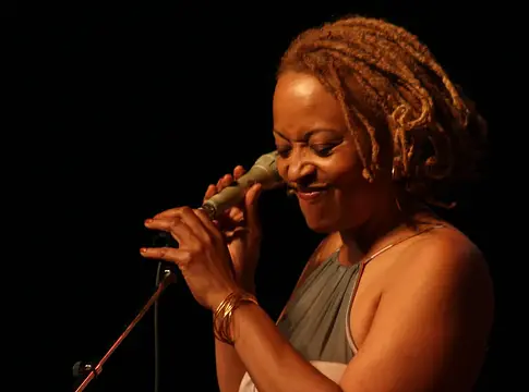 Meghalt Cassandra Wilson, a jazz határait kitágító Grammy-díjas énekesnő