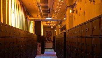 Ingyenes szekrényes rendszert vezetett be a berlini Tresor klub