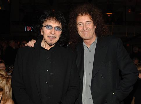 Brian May különleges ajándéka Tony Iomminak: balkezes Red Special replika
