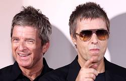 Noel és Liam Gallagher 2009 óta először jelent meg együtt a színpadon kívül
