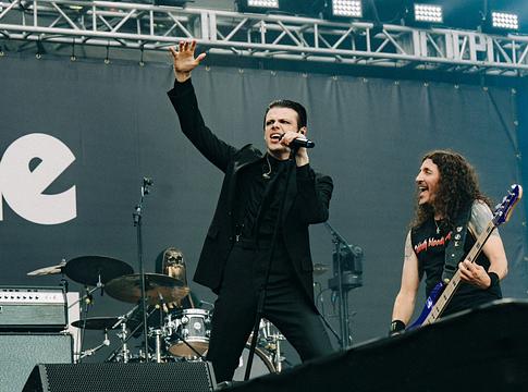 Yungblud visszavágott a The Darkness kritikájára Ozzy Osbourne kapcsán