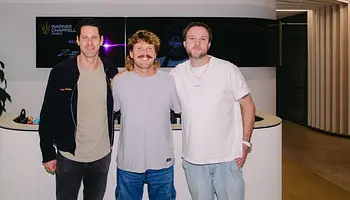 Ziggy Alberts globális kiadói szerződést kötött a Warner Chappell Music-kal