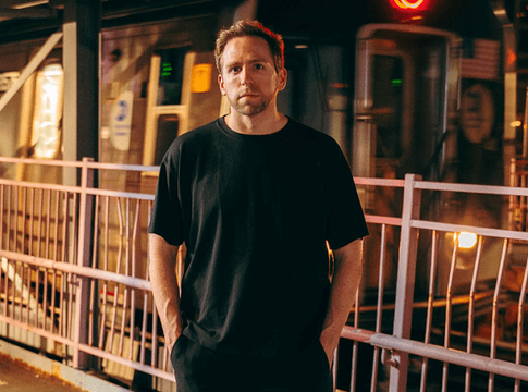 Sam WOLFE új kislemezzel tér vissza: 'Fake Friends'