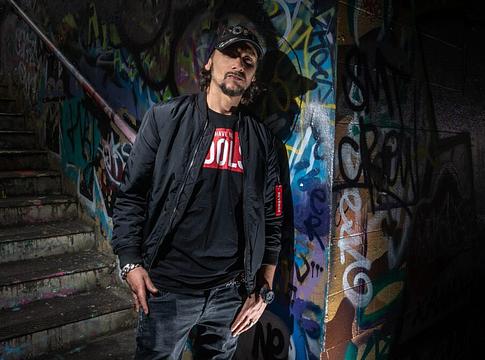 Junior Jack és Pat BDS bemutatják az 'E.V.O.'-t, az Adesso Music 100. kiadását