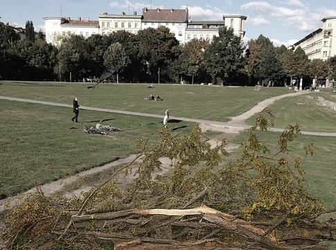 Berlin-Kreuzberg lakói saját kerítést építettek, hogy megvédjék magukat a drogosoktól