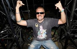 Marlon Hoffstadt kiadta a Breathe hivatalos klipjét