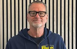 DJ Dag vinylistentiszteletet tart Frankfurtban