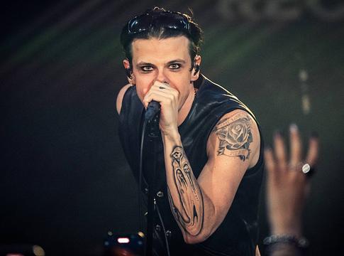 Yungblud betegség miatt elhalasztotta liverpooli koncertjét