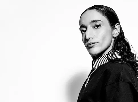 Sama’ Abdulhadi élő How I DJ-sessiont tart a DJ Maggel az IMS Ibizán