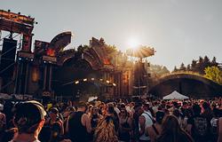 Nyárra költözik az Ikarus Festival 2027-ben