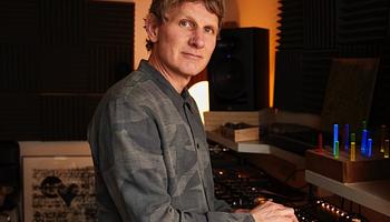 Ralph Lawson 20 óra 20 perces jótékonysági DJ-szettel ünnepli a 20/20 Vision 30 évét