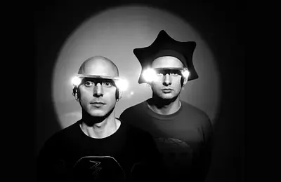 Hivatalosan is megjelenik az Orbital legendás Glastonbury 1994 koncertje