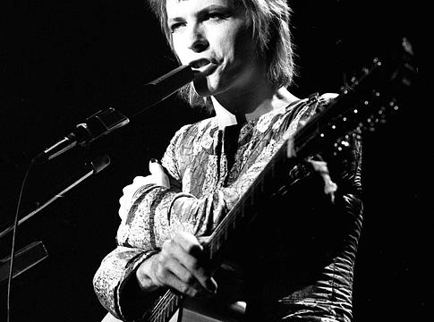 2025-ben nyílik meg a David Bowie Központ Londonban