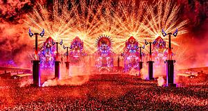Defqon.1 2026 leáll: történelmi Code Red hőségriadó miatt félbeszakították a hétvégét
