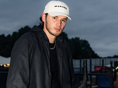 Mau P a Forbes 30 Under 30 Europe címlapján, albumot is belengetett