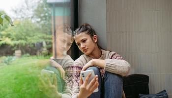 „Go touch grass”: a netes beszólás, ami tényleg jót tesz