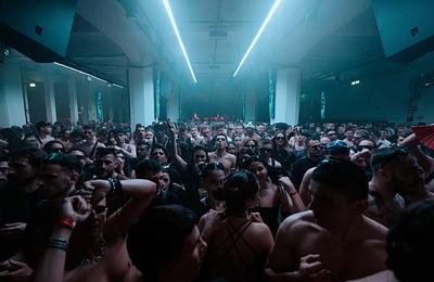 Nyomás alatt a magyar klubkultúra: bezárások és tiltakozások az éjszakai életben