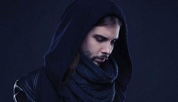 Seven Lions új kislemezzel tért vissza: Andrew Bayerrel és OAKS-szal érkezett a „Hurricane”