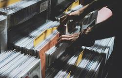 Vámmentes marad a zene: a vinyl, CD és kazetta továbbra is szabadon áramlik az USA-ba