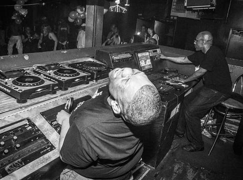 Tough Breaks – Könyv jelenik meg a Baltimore Club zenei műfajáról