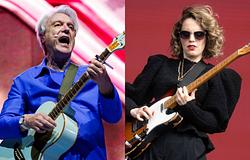David Byrne meglepte Anna Calvi közönségét: két koncerten is közösen adták elő a Strange Weathert