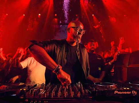 Black Coffee pert nyert a Maserati ellen
