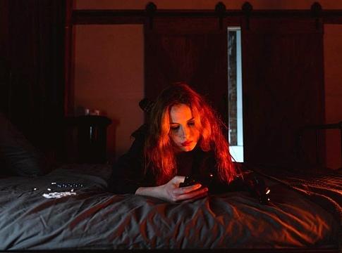 „Are We Dating The Same Guy?” – női közösségek az online társkeresés sötét oldala ellen