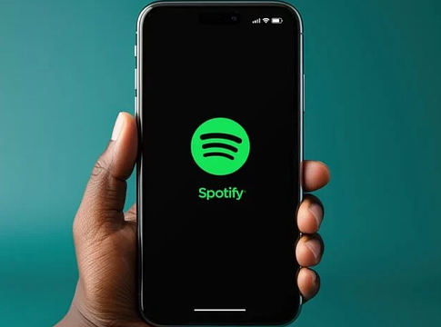 Törökország versenyjogi vizsgálatot indított a Spotify ellen – vallási érzékenységek és diszkriminációs vádak a középpontban